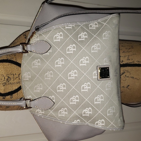 Dooney & Bourke Maxi Quilt Sydney - Picture 11 of 11